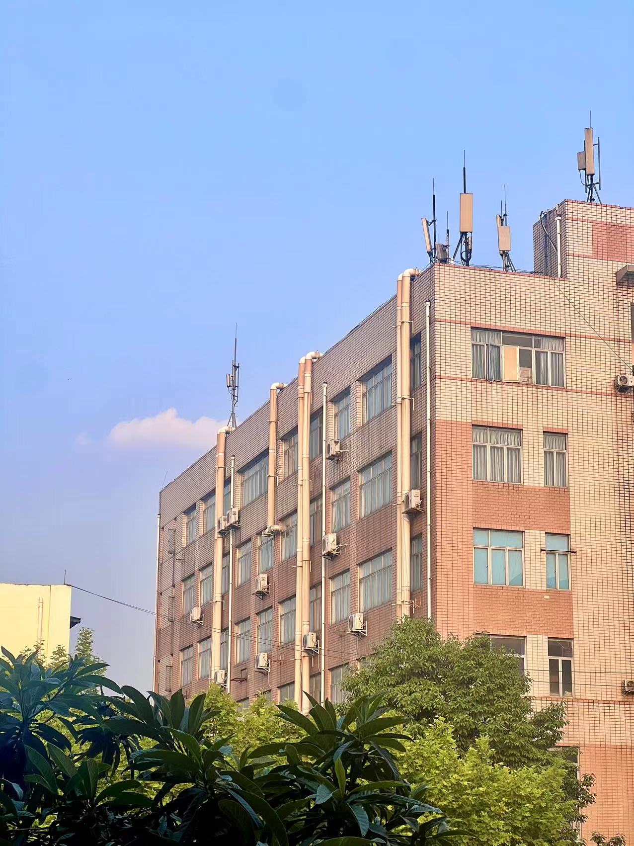 成都成醫(yī)一附院護士學(xué)校教學(xué)樓