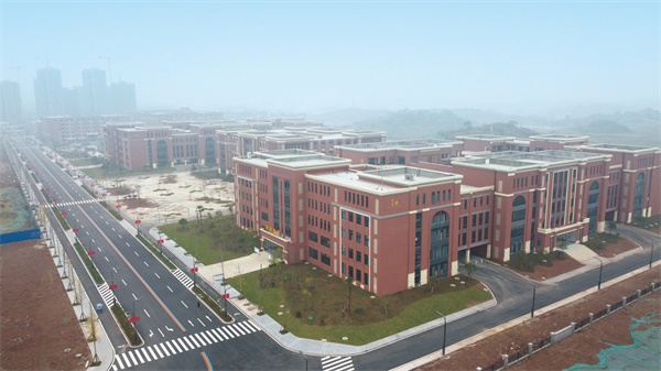 眉山衛(wèi)生職業(yè)學(xué)校校園鳥瞰圖